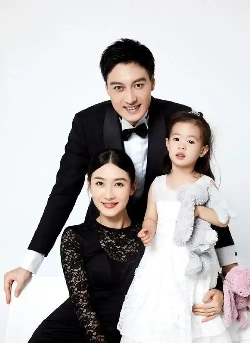 何建泽:谈情8年才结婚,老婆是陶昕然