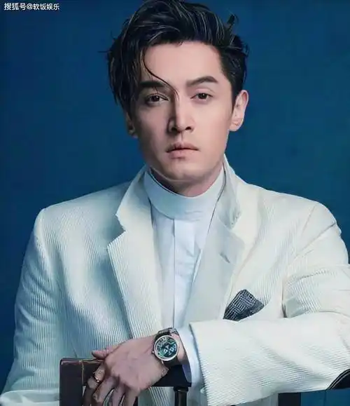 胡歌的成名史和现状资料显示,胡歌出生于1982年9月的上海市徐汇区.