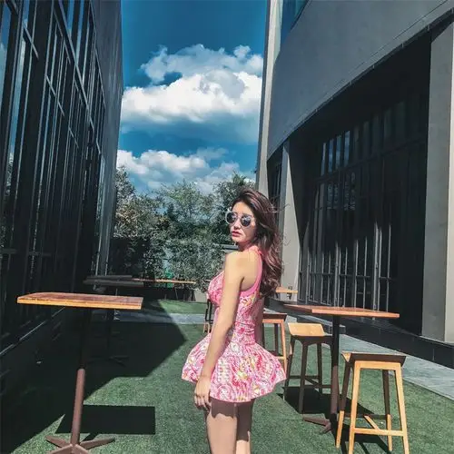 号手露背游泳衣裙式女连体泳衣 小胸聚拢保守遮肚显瘦连体泳衣女