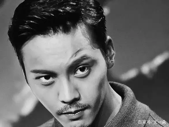 34岁陈伟霆近照变"胡子大叔"网友不忍直视