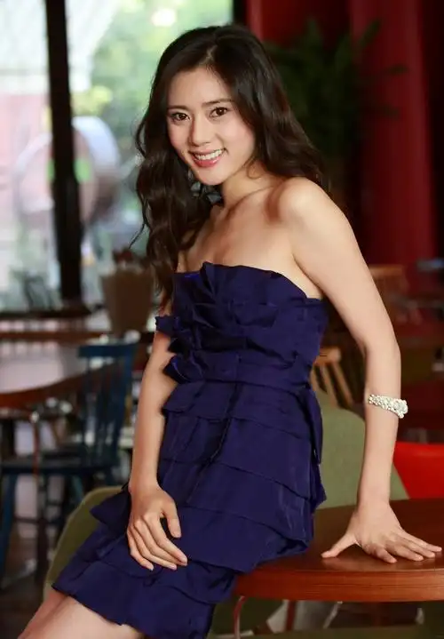 秋瓷炫写真图片-自制720x1280壁纸.高清大图-明星写真馆n63.com