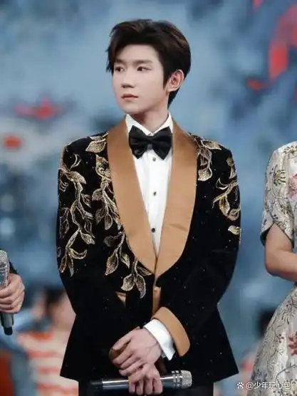 然而,在这个过程中,有些人却能够找到自己喜欢的事情,甚至在这些活动