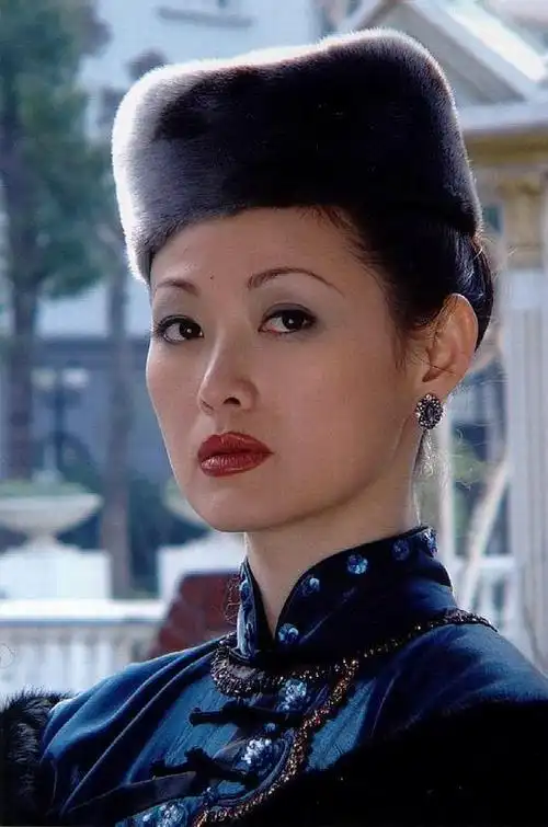 王思懿(中国台湾影视女演员)_尚可名片