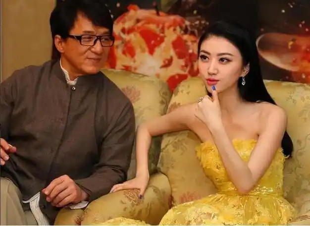 古天乐,刘烨等人给二人作配,景甜再次拿到女一号的头衔.