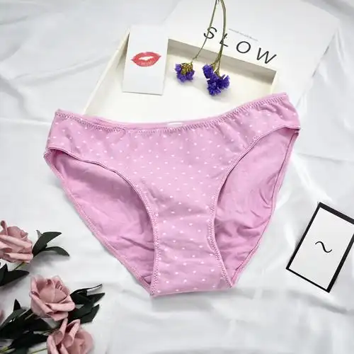 新款欧美纯棉粉色甜美可爱柔软舒适女三角裤包臀简洁抗菌中腰内裤