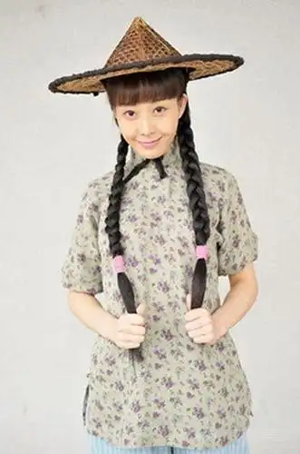 高语阳新人亮相虾球传曾宝仪曾黎做绿叶