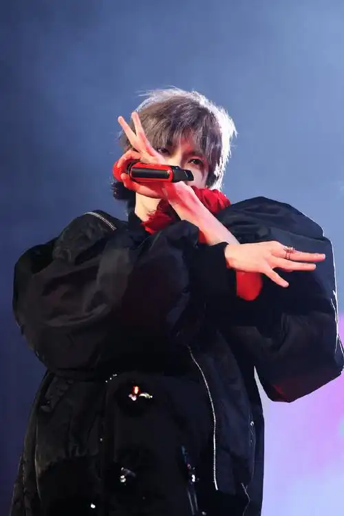 2023年华晨宇十佳造型##2023华晨宇火星演唱会