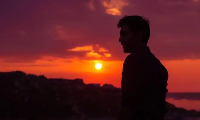 男人为什么越来越沉默看完就懂了