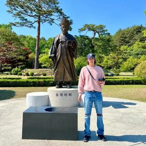 郑允浩solo出道五周年