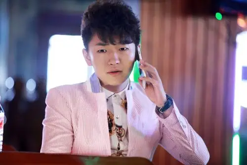 《我的爱对你说》热播 王子腾余文乐上演兄弟情