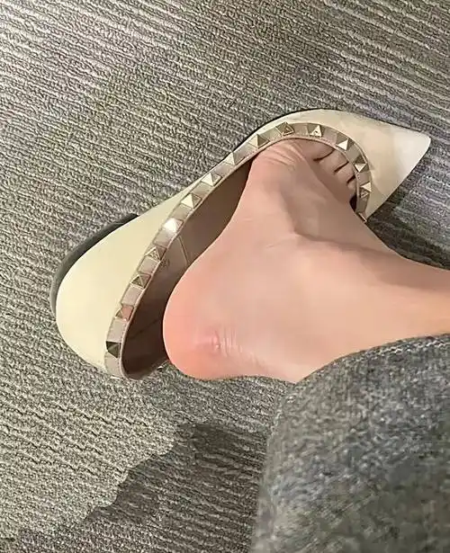 秀脚丫,有些人准备展示它,有些人准备欣赏它,这就是最好的_网络_图片