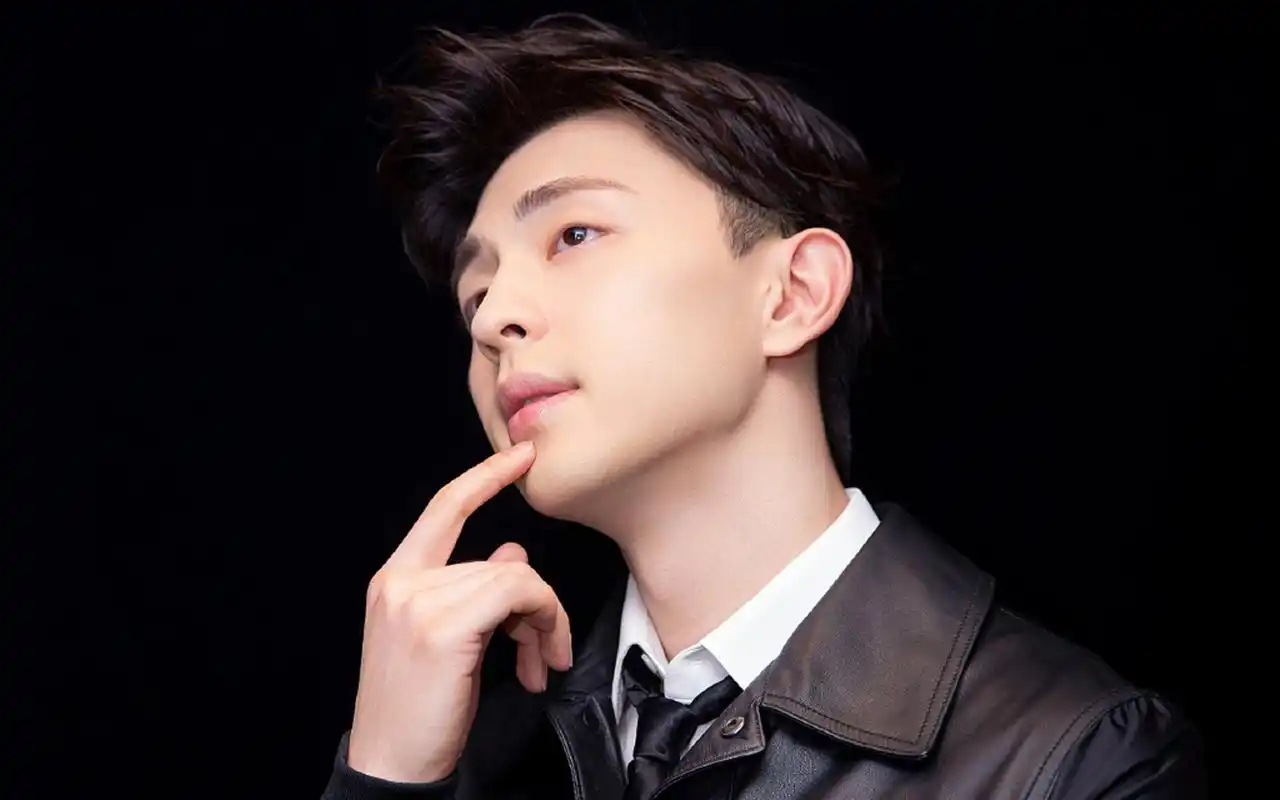 邓伦帅气迷人写真图片桌面壁纸高清大图预览1920x1200_大陆明星下载