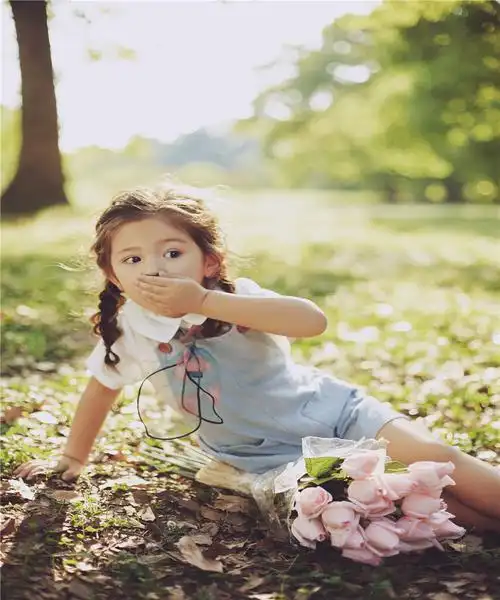 29元抢童萌汇儿童摄影儿童写真一套可拍写真也可拍证件照证件照可免费