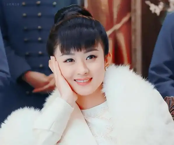 夸夸傲娇大小姐尹新月赵丽颖饰简直不要太好看夸完就去看老九门了