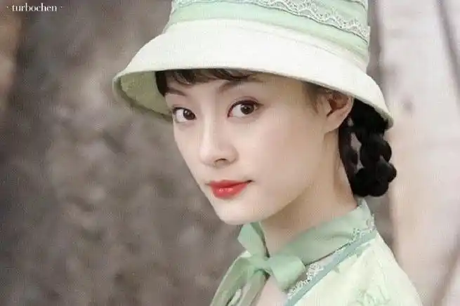 早期的孙俪好美呀充满灵气的双马尾女孩