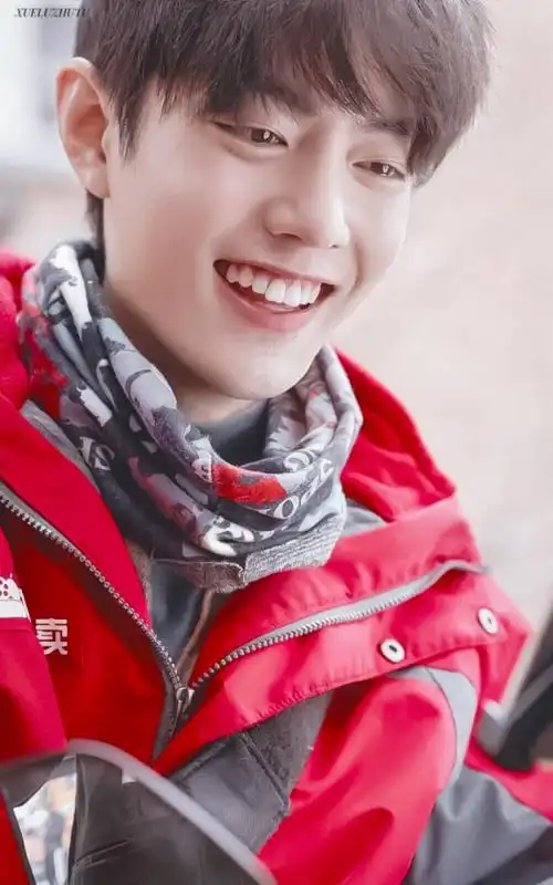 爱笑的阳光大男孩肖战