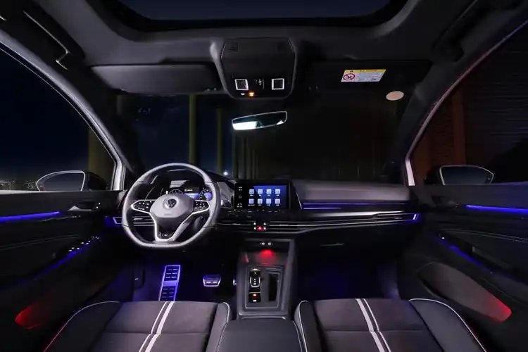 大众为什么1年保养大众高尔夫一年三次保养