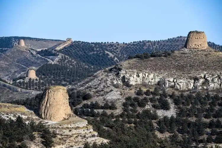 内蒙古清水河县栜木塔长城烽火台(2023年1月16日摄).