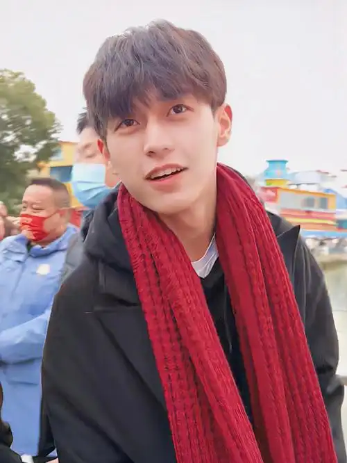 上海欢乐谷余庆伟