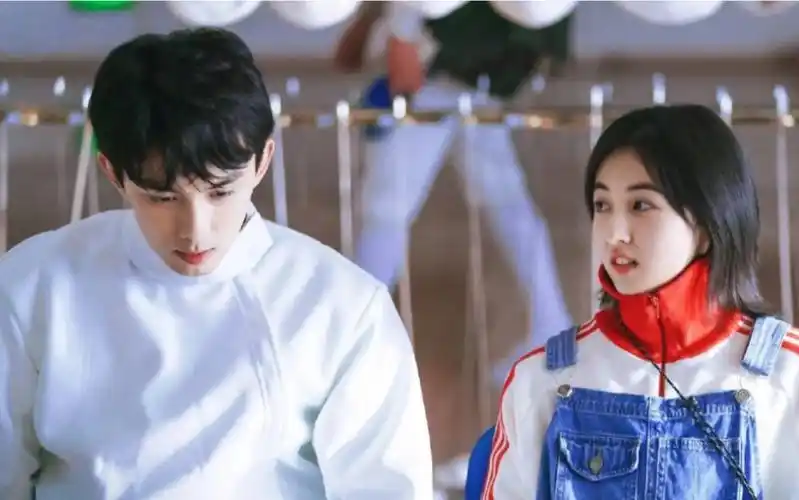 八卦塔罗吴磊和张子枫现在如何看待彼此