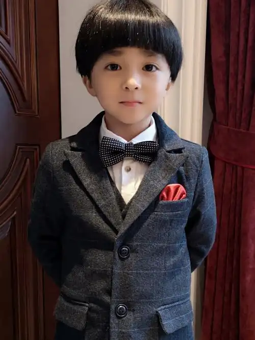 《谁都渴望遇见你》热播 霸道直男张哲瀚小时候饰演者萧李臻瑱