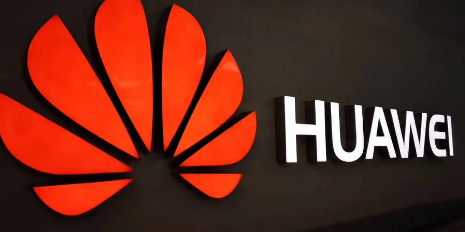 刚刚华为发布又一新品#  从我初中有手机开始就是用的华为的产品,从