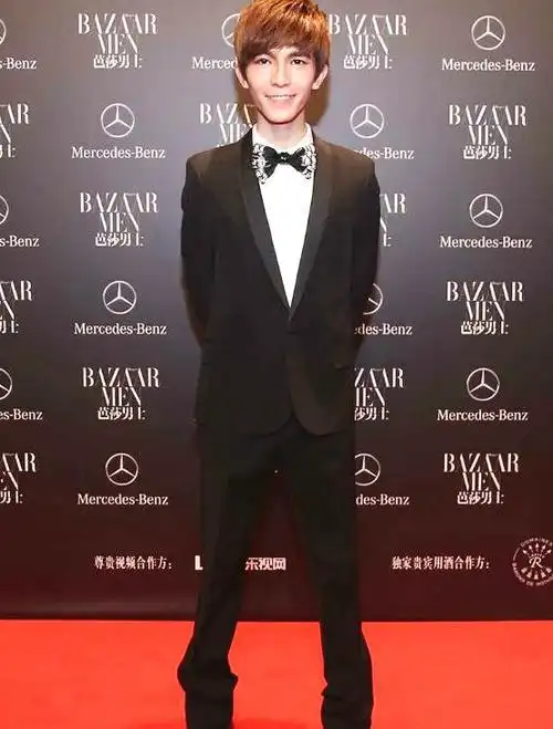 身高不超过160cm的四位男星,一个比一个厉害,最后一位一夜成名