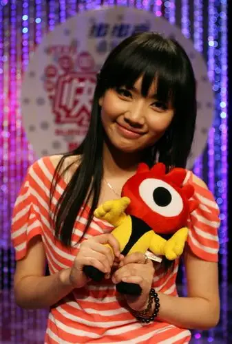 刘惜君新浪娱乐讯 6月13日晚,2009快乐女声进行了全国300强突围赛第五