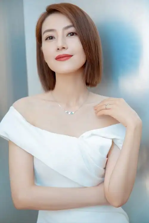 高圆圆个人资料及简历(高圆圆个人资料及简历老公) - 凡境星座网