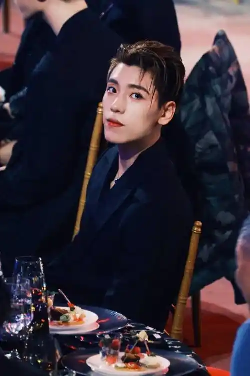 王子异 - 堆糖,美图壁纸兴趣社区