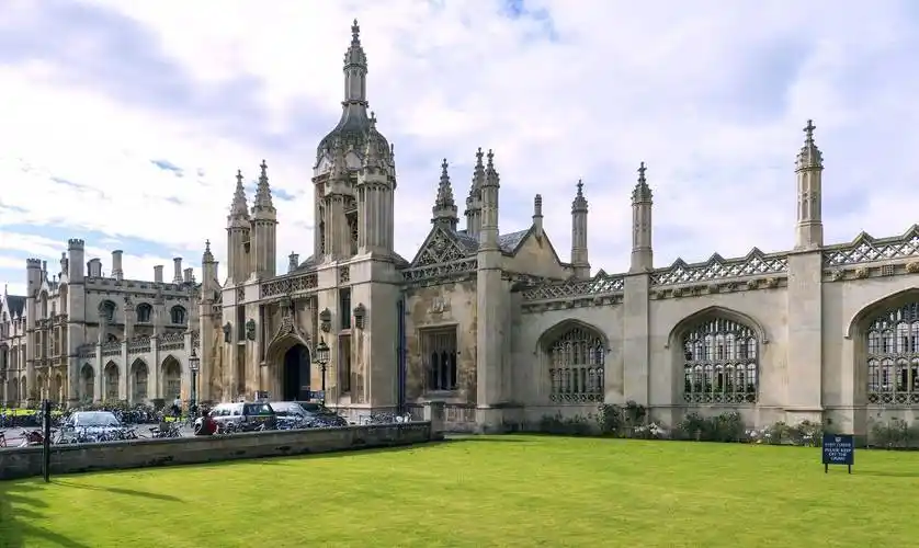 原创黄雨桐7门满分考入剑桥大学全英文解答征服考官现状如何