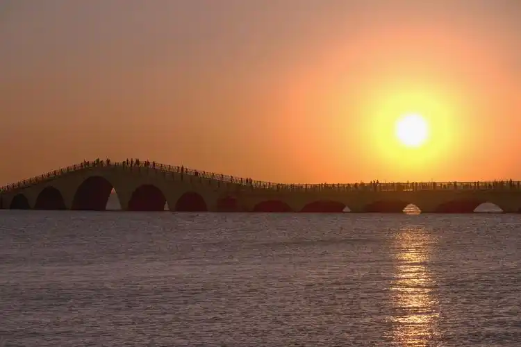 上海淀山湖《彩虹桥》 - 美篇