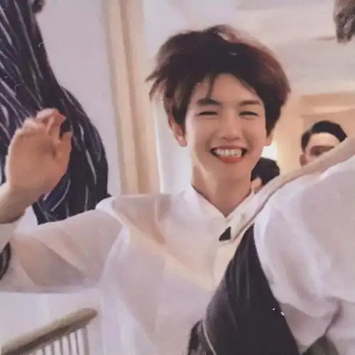 exo/边伯贤/头像/自修