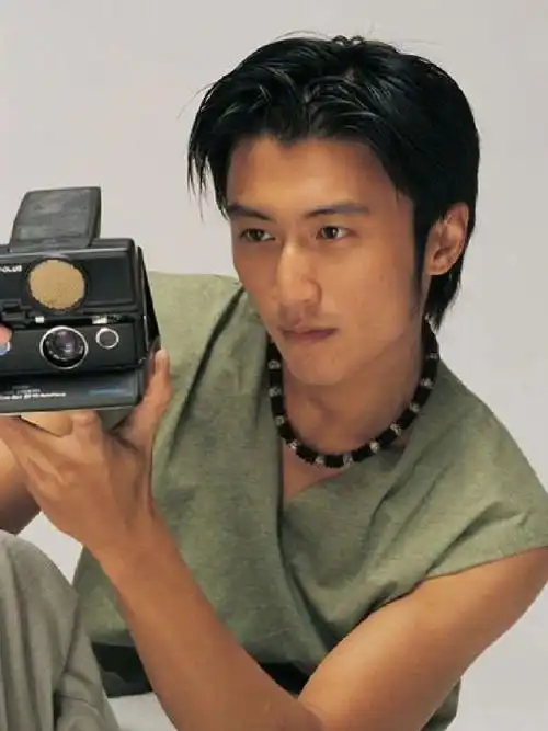 谢霆锋的海报是在霍格沃兹拍的吗##谢霆锋加盟青年派计划