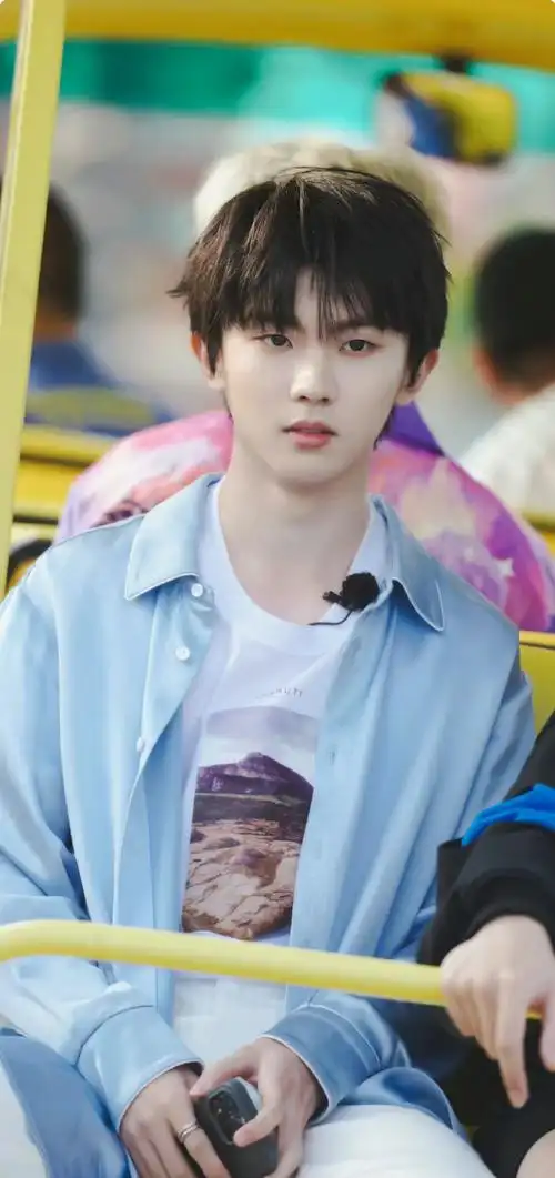 壁纸超话明星壁纸第329期|马嘉祺