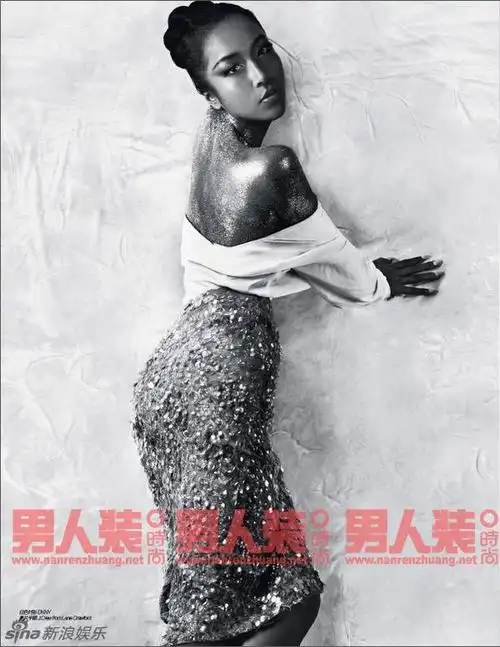 吉克隽逸登男人装迷幻大片