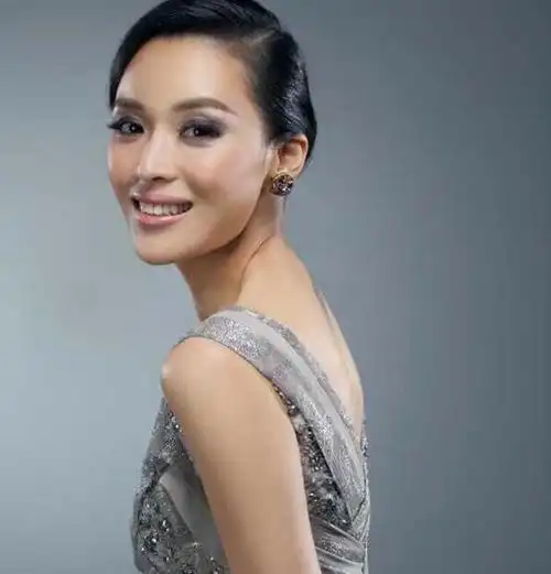 《爱国者》缨娘霸气登场 蒙亭宜演绎别样抗日英雄