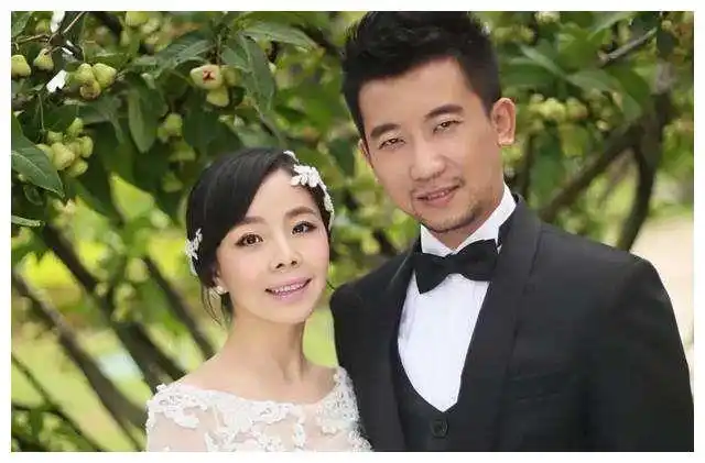 王二妮因星光大道走红巅峰时嫁普通人今靠种地放牛为生