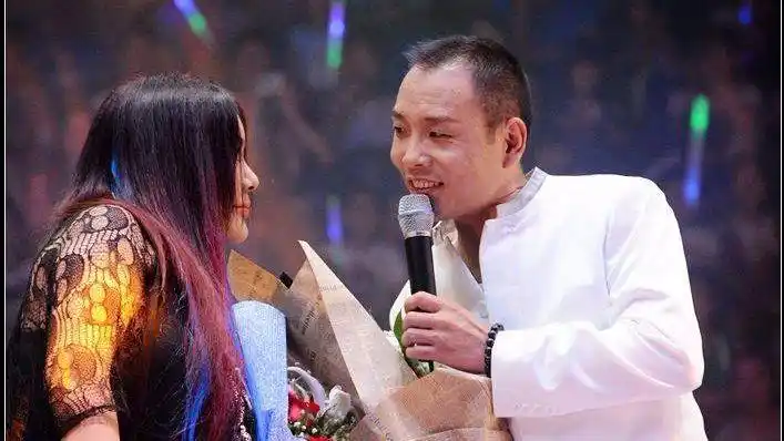 祁隆携手任妙音情歌对唱《今生遇见你》人甜歌美宛如天籁!