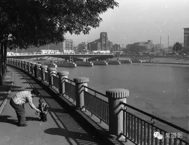 天津旧照,海河70年变迁,从50年代的渔船货轮到80年代的游船快艇