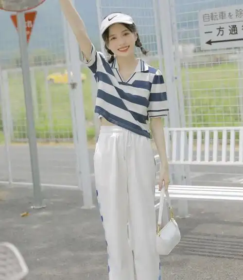 夏天女学生有哪些清爽利落的穿搭丨夏季t恤穿搭攻略