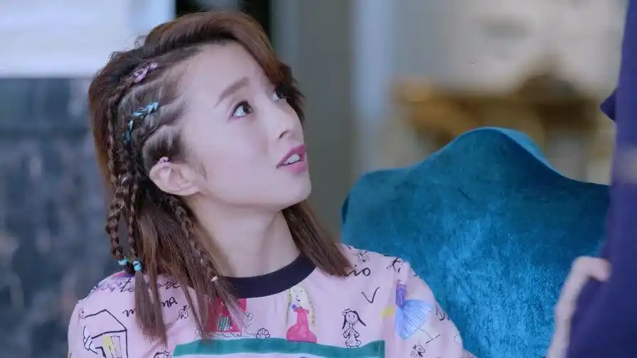 腾空之约:首播槽点多,剧名引争议,剪辑跳跃,胡冰卿颜值翻车