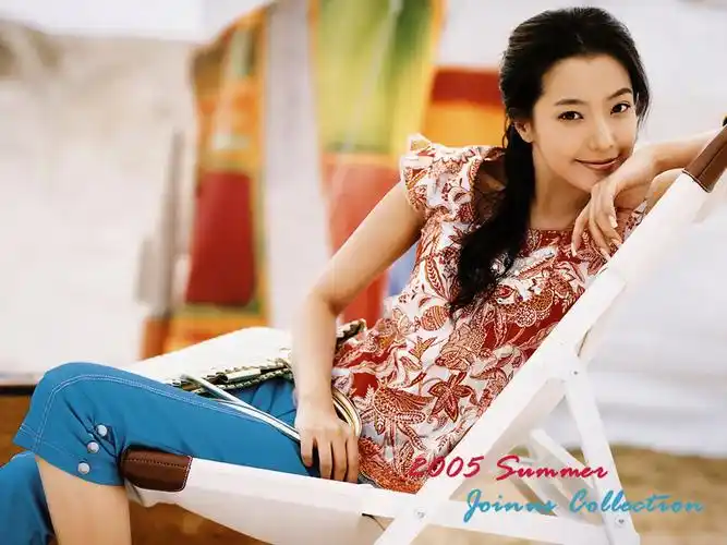 韩国美女金喜善