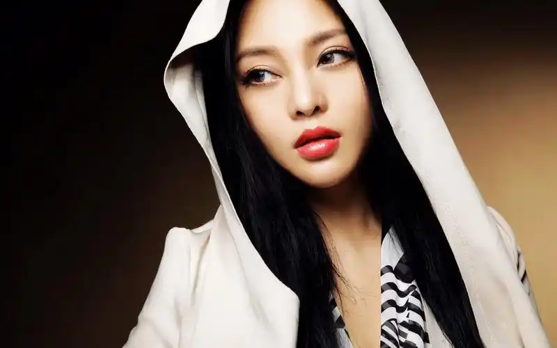 冯雨芝复古写真壁纸