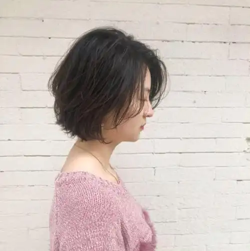 清爽波波头发型