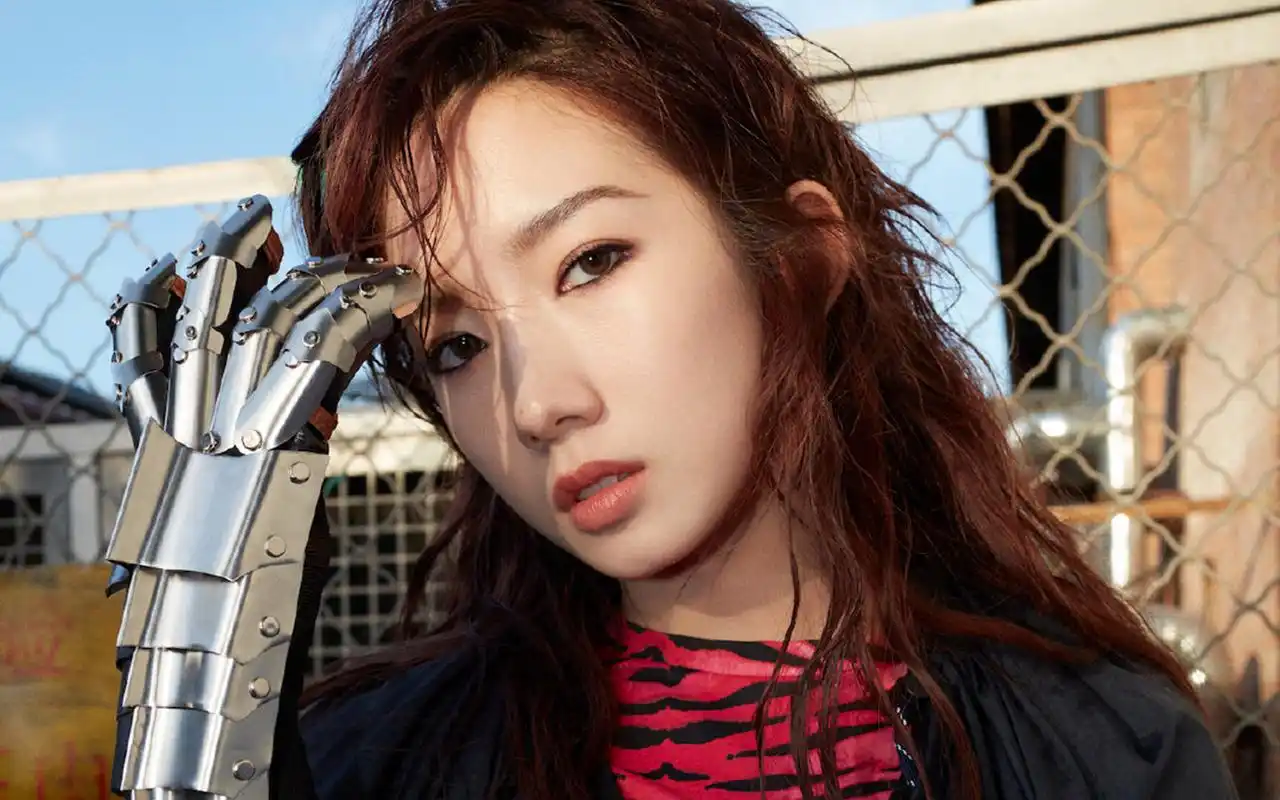 孟美岐酷美时尚高清桌面壁纸