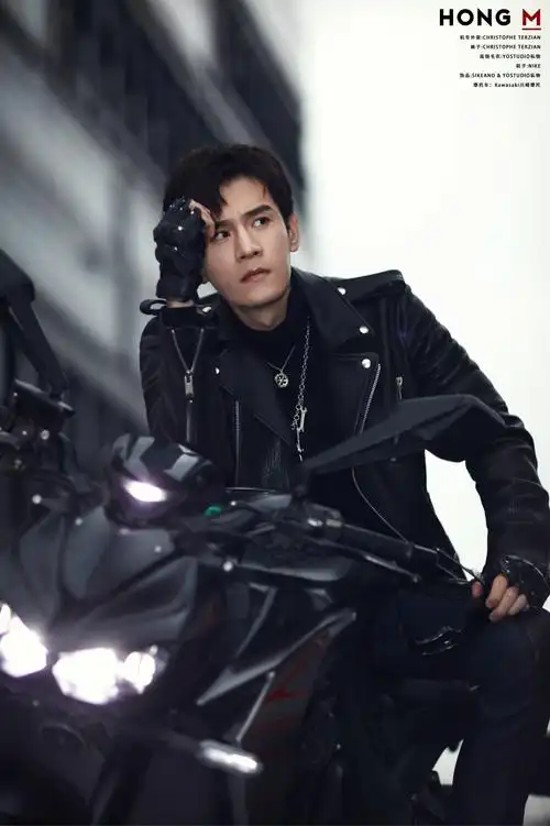 经超最新写真照曝光机车皮车捆绑禁欲系