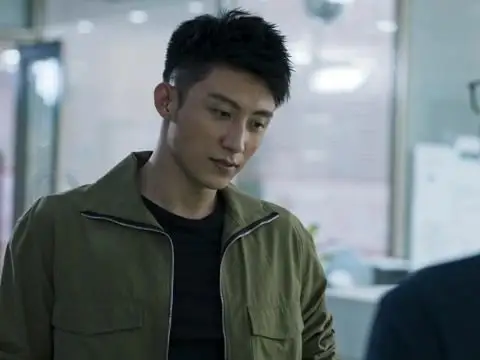 破冰行动# 飞sir@johnny黄景瑜 今日份傲娇. 来自破冰行动 - 微博