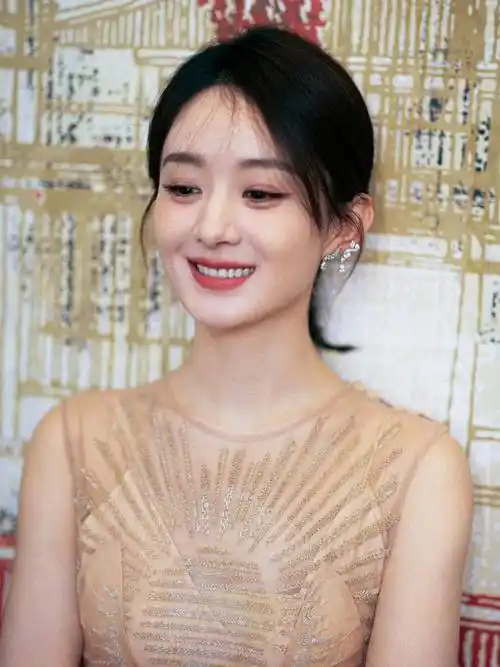 赵丽颖5月行程来了,颖宝要录综艺节目了不知道是哪个节目呢?