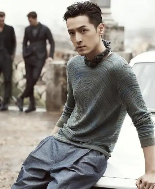 真正能代表中国男人形象的7位男星,个个眼神犀利,帅气硬朗
